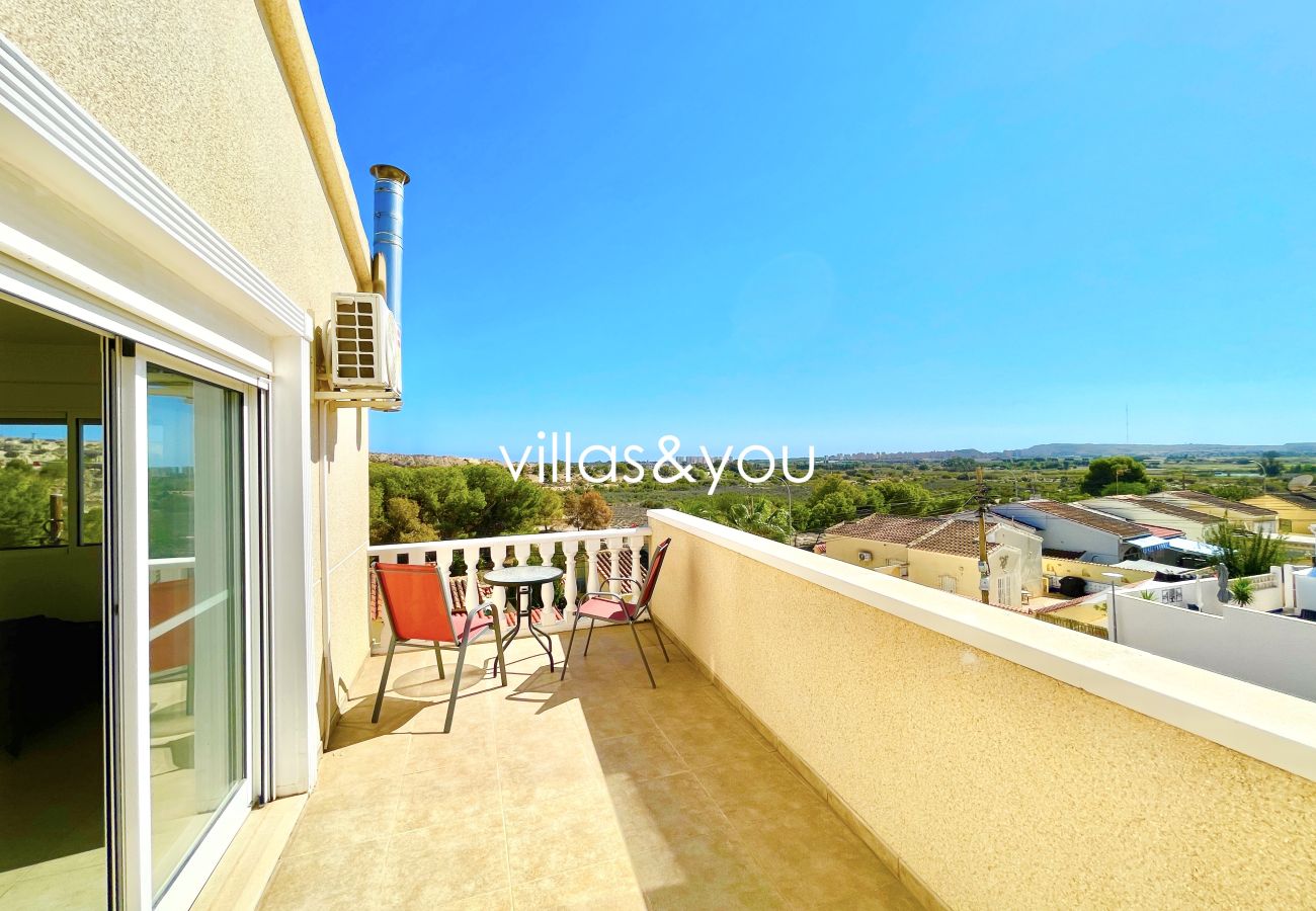Villa i San Fulgencio - Villa La Marina by Villas&You