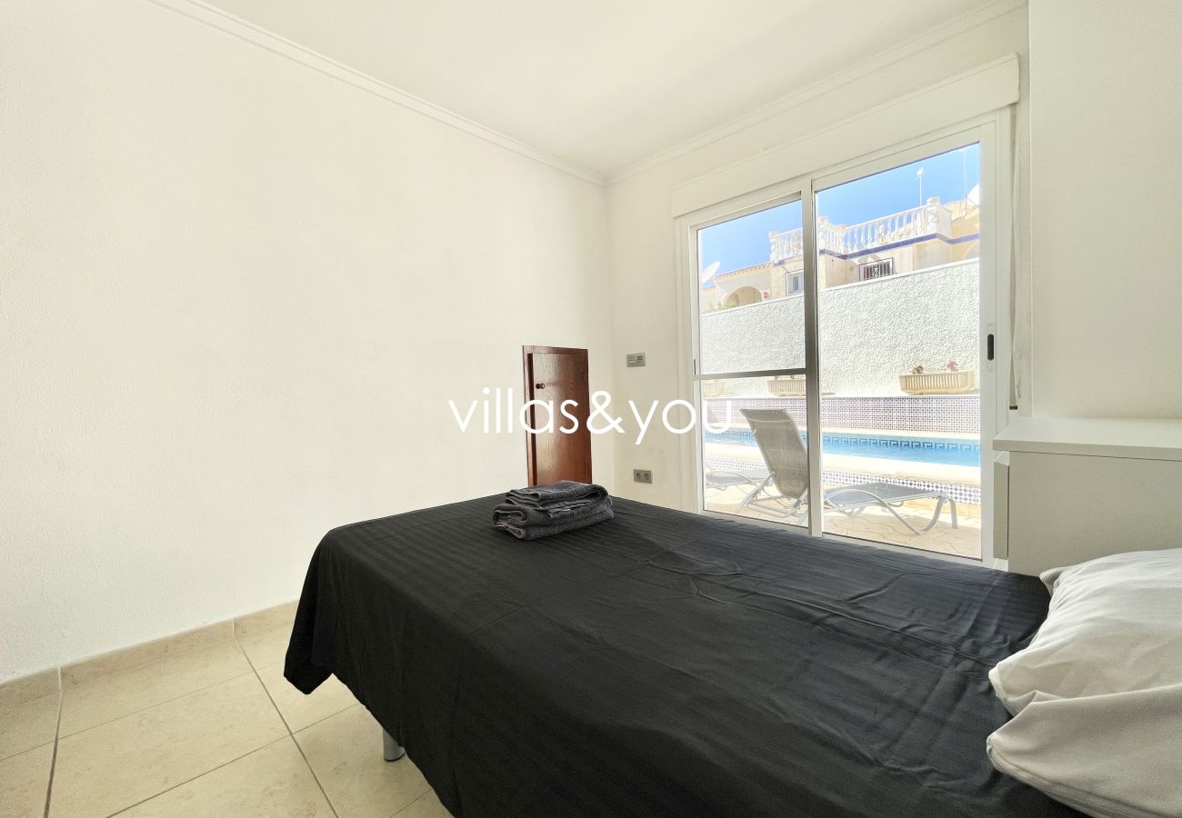 Villa i San Fulgencio - Villa La Marina by Villas&You