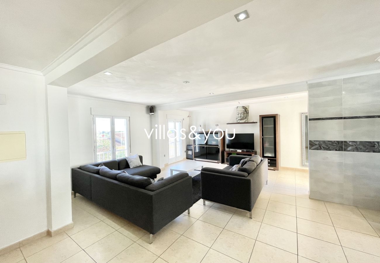 Villa i San Fulgencio - Villa La Marina by Villas&You