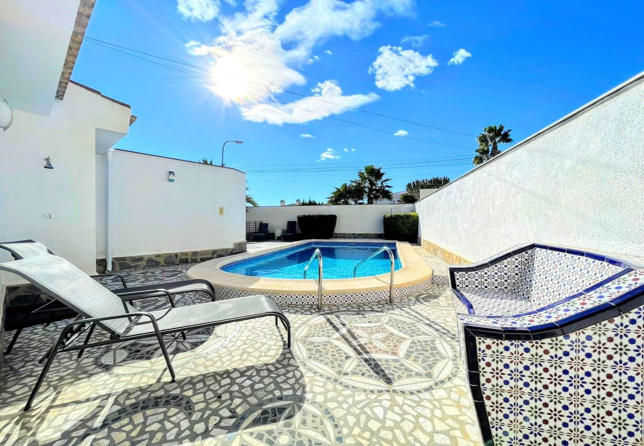 Villa i Ciudad Quesada - Villa Limon Ciudad Quesada by Villas&You