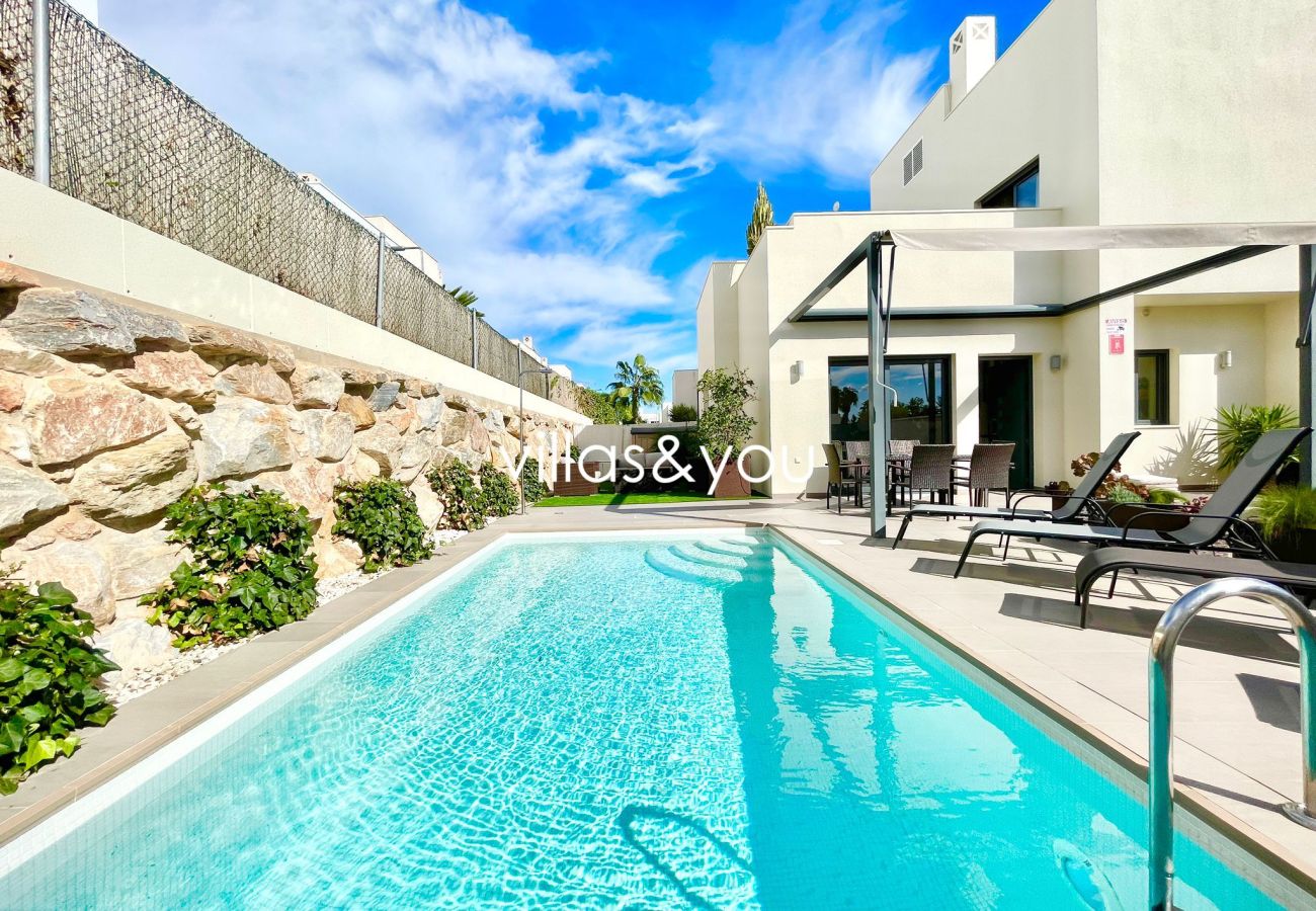 Villa i Ciudad Quesada - Villa Eivissa Ciudad Quesada by Villas&You