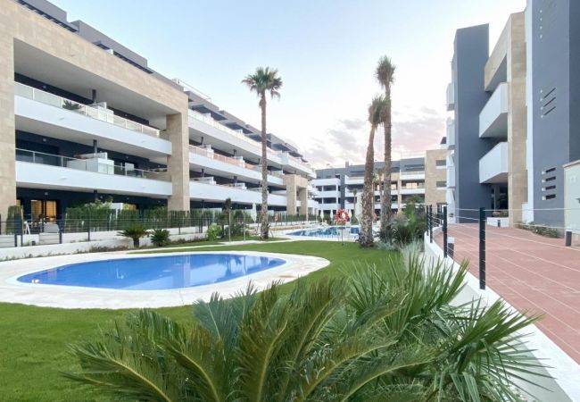 Lägenhet i Orihuela Costa - Sol Golf Mar Flamenca Village by Villas&You