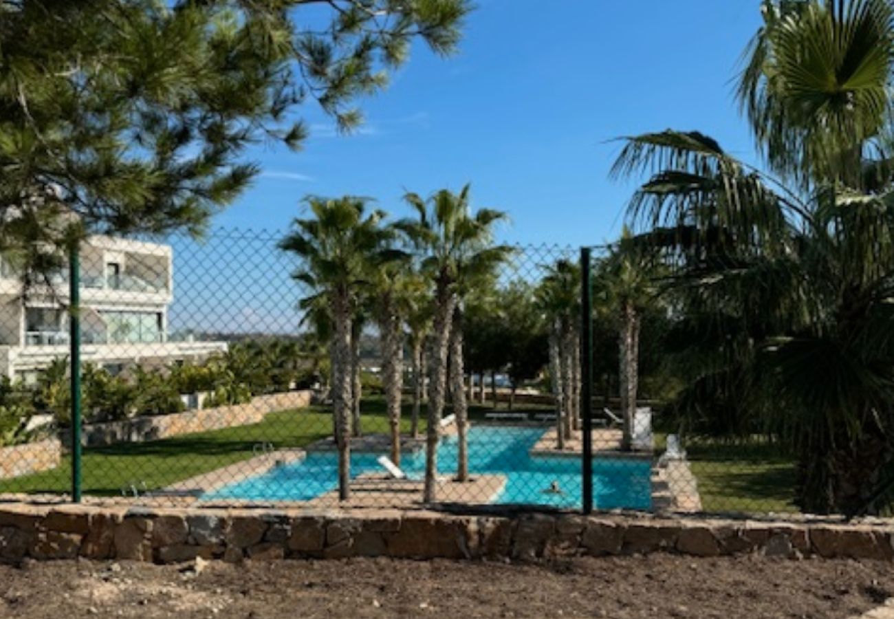 Lägenhet i Orihuela Costa - Hinojo Las Colinas Golf by Villas&You