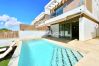 Villa i Orihuela Costa - Villa Villamartin Paradise by Villas&You