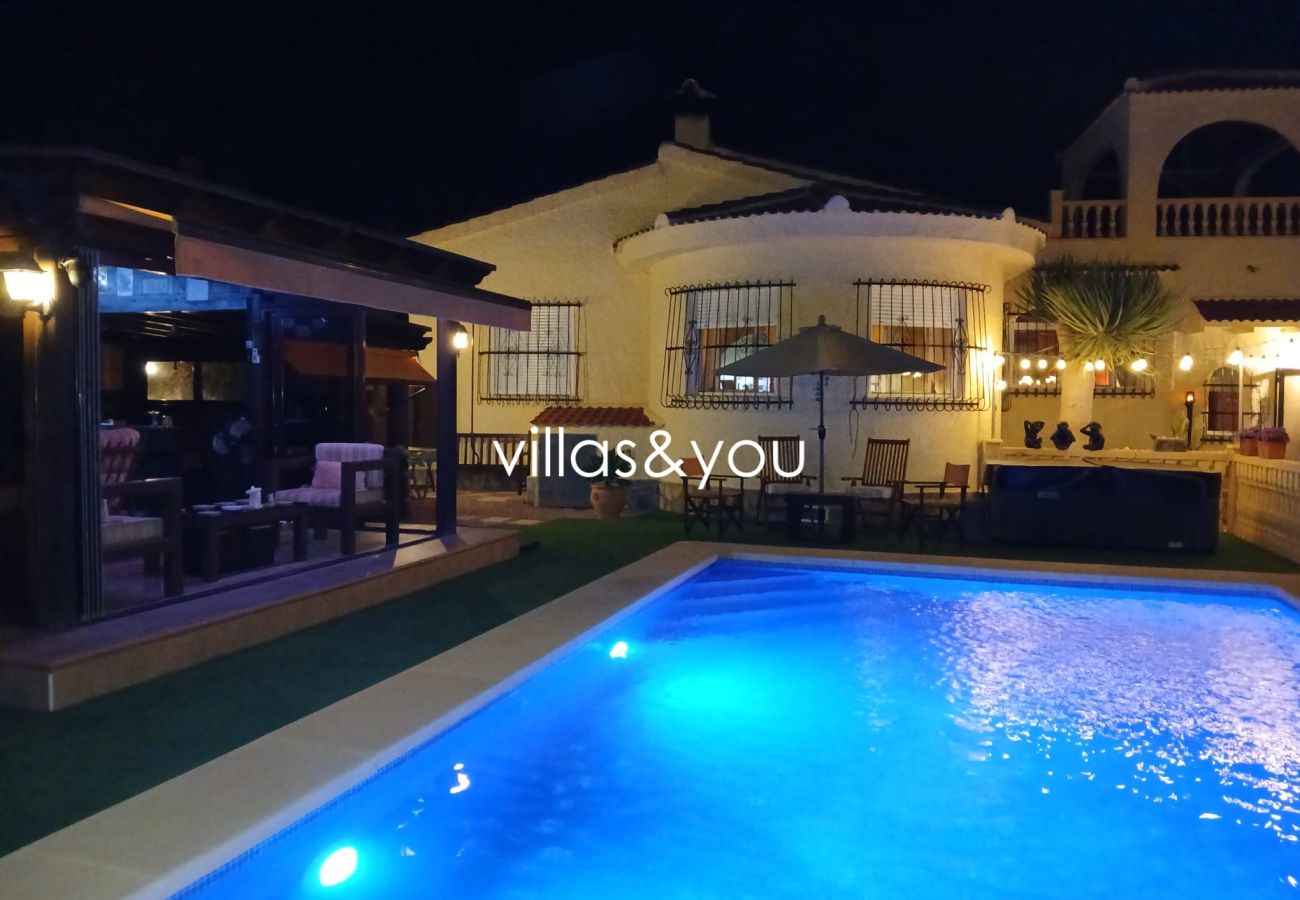 Villa i Ciudad Quesada - Villa Agave Ciudad Quesada by Villas&You