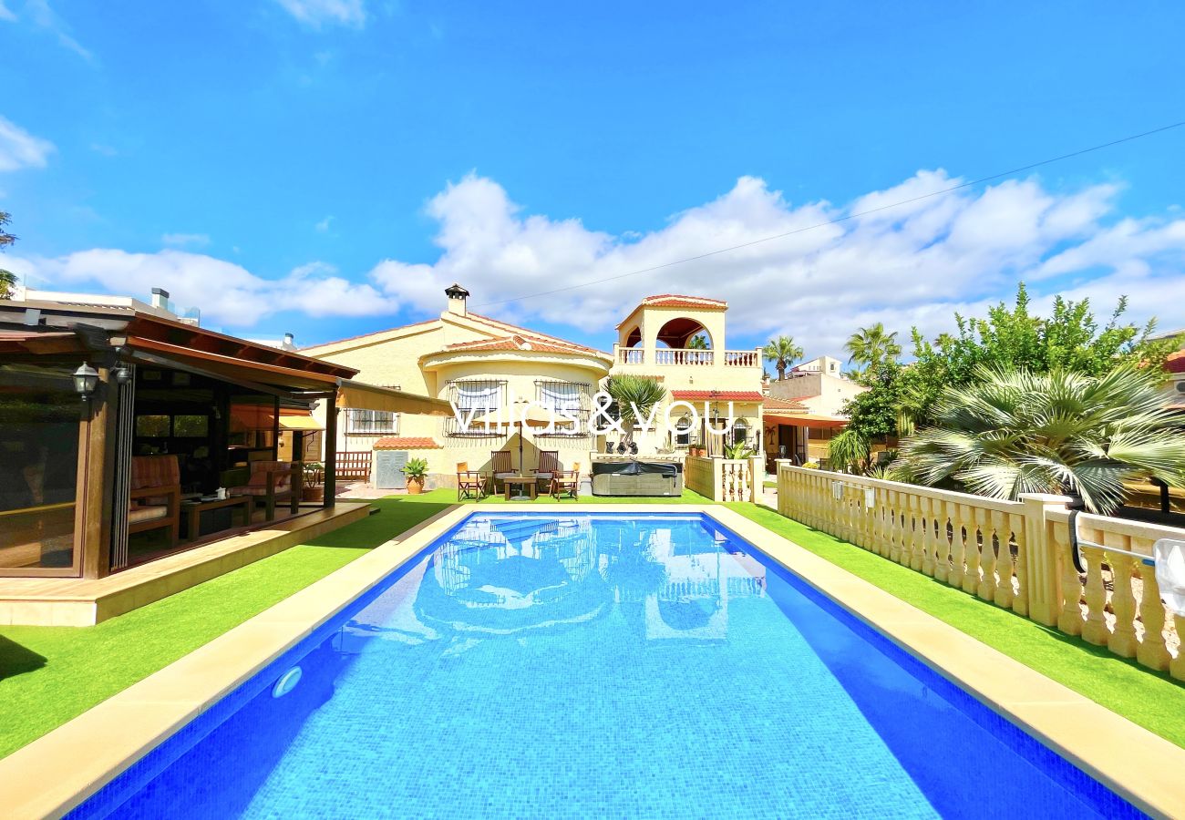 Villa i Ciudad Quesada - Villa Agave Ciudad Quesada by Villas&You