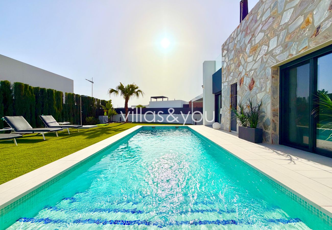 Villa i Algorfa - Villa Soleada La Finca Golf by Villas&You